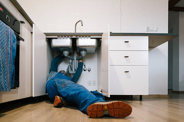 Professional Plumbing technician working in Lexington, OK